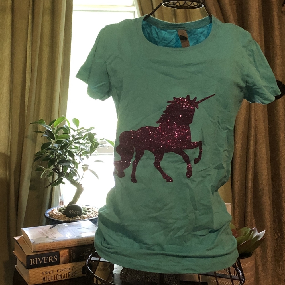 Unicorn tshirt